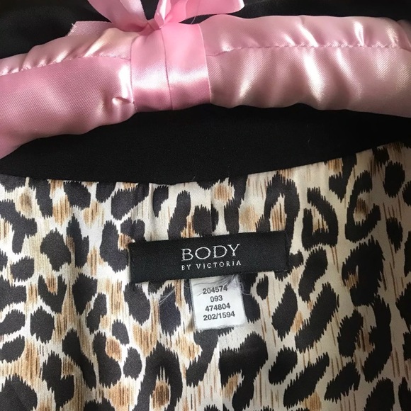 Body by Victoria Trench Coat - Picture 2 of 4