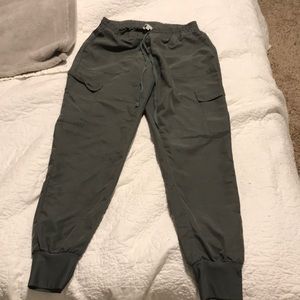 Kendal&Kylie pants! Size small