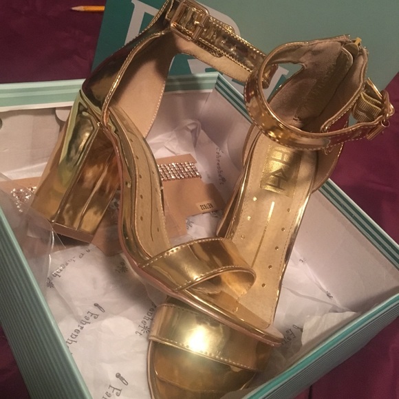 Heels - Picture 1 of 1