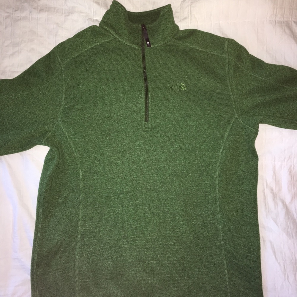 North Face Pull Over