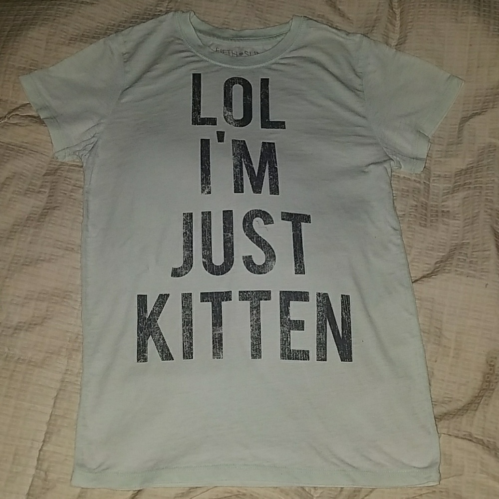 🐱 Super Cute Graphic Tee 🐱