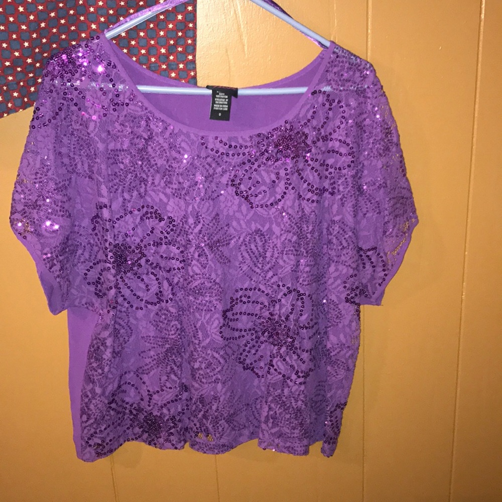 Mesh see through front with solid back