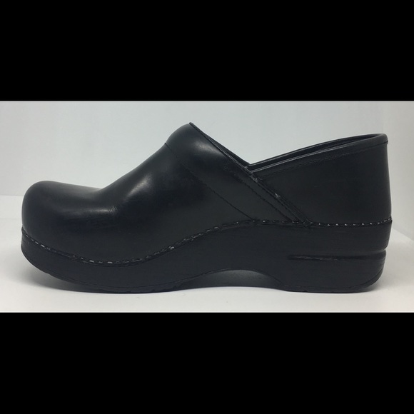 Dansko Black Women's Clog Shoes Sz 38 US 7.5- 8 - Picture 2 of 8
