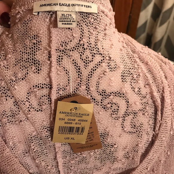 BNWT AE Lace Top - Picture 4 of 4