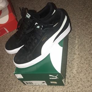 Classic suede pumas