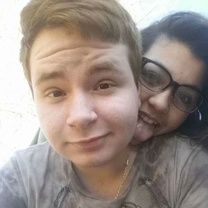 Meet your Posher, Reyrey