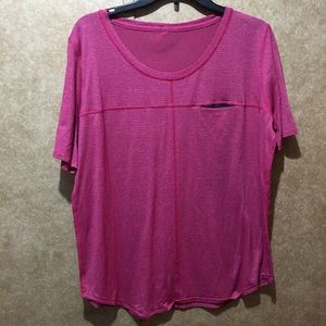 Lululemon tee