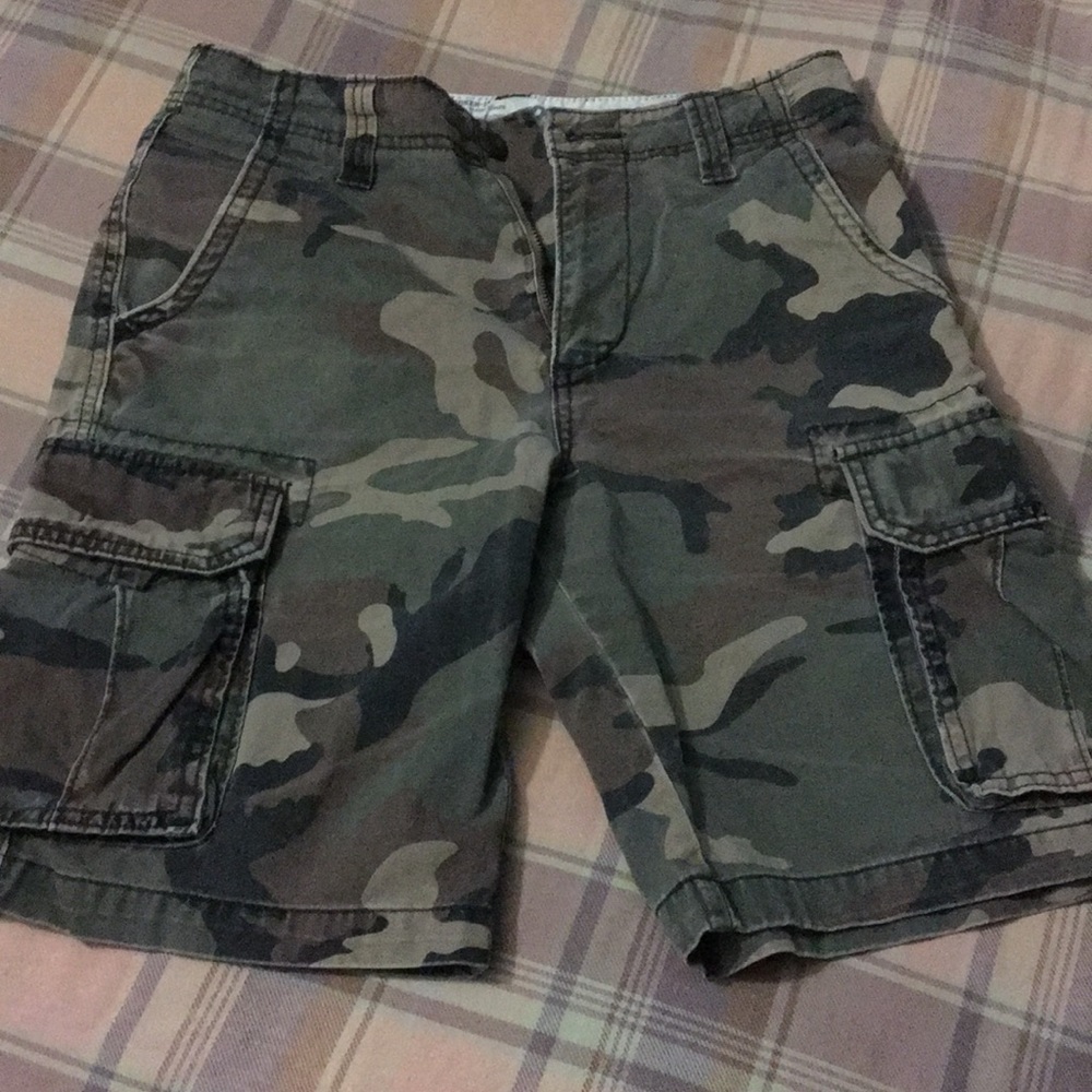 Camo cargo shorts