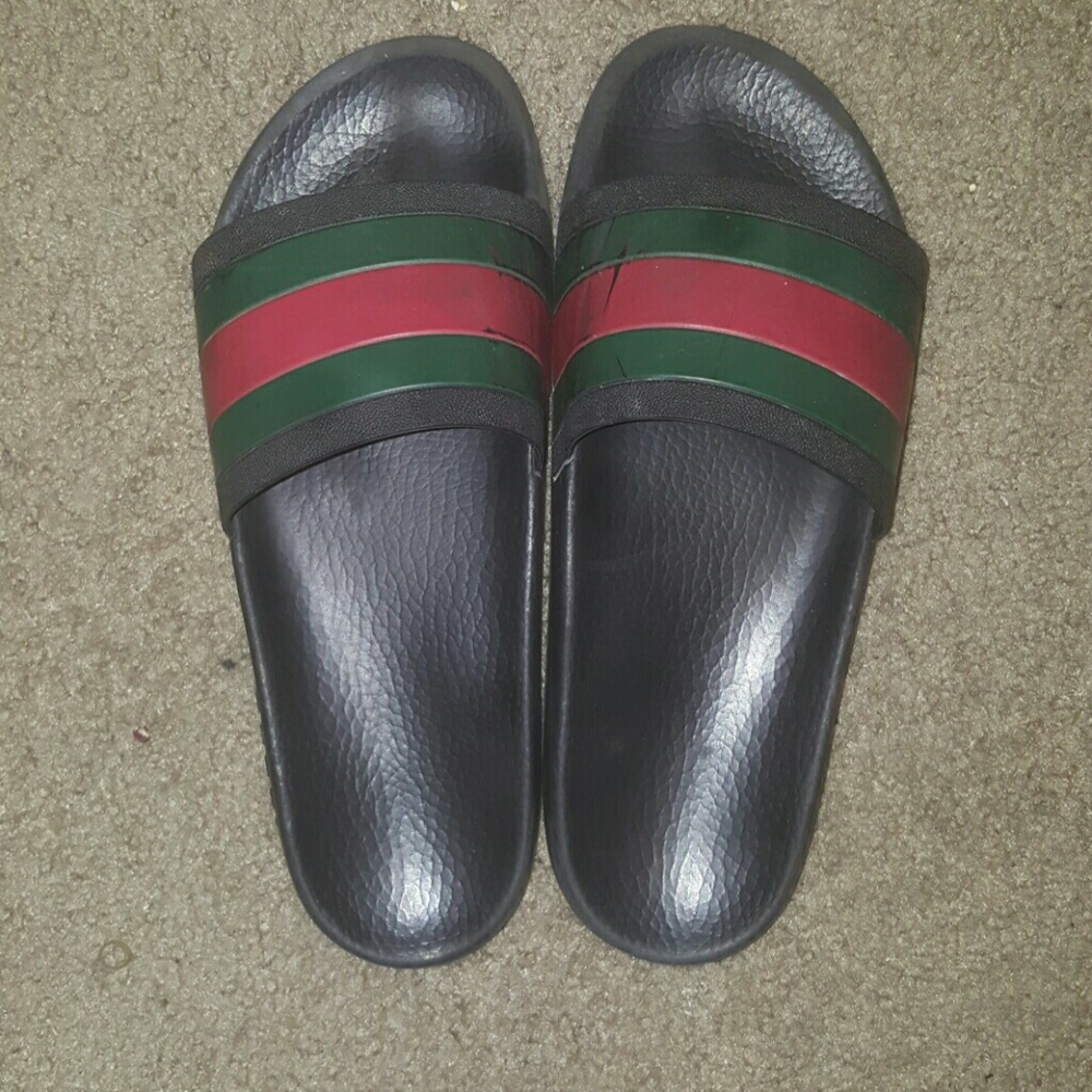 Gucci flops