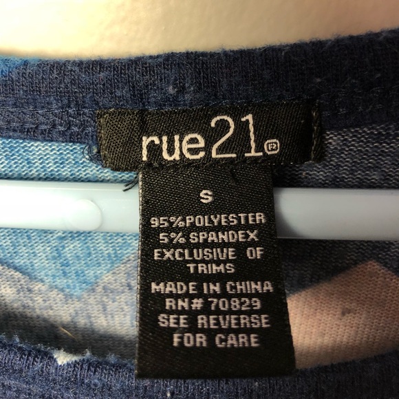 Rue 21 Chevron 3/4 sleeve shirt - Picture 2 of 5