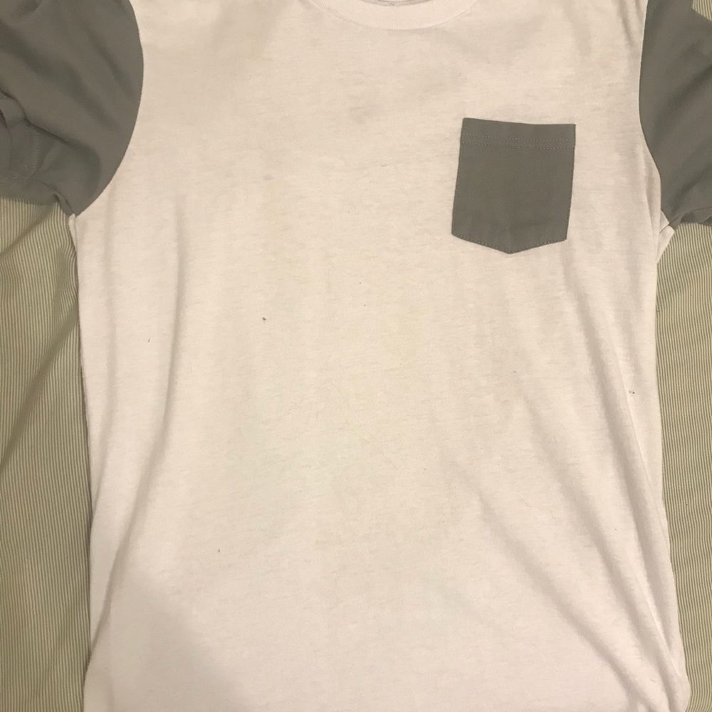 Basic Pocket Tee - Picture 2 of 3