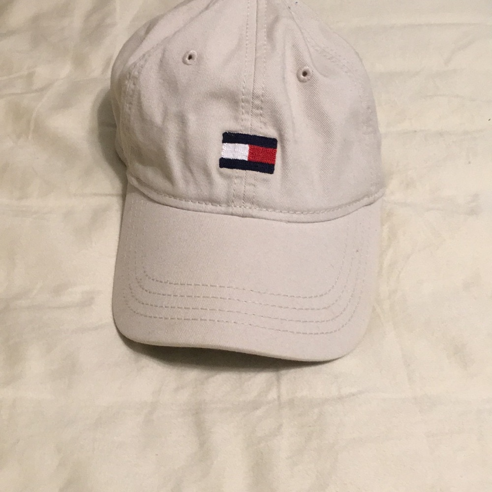 Tommy Hilfiger Hat