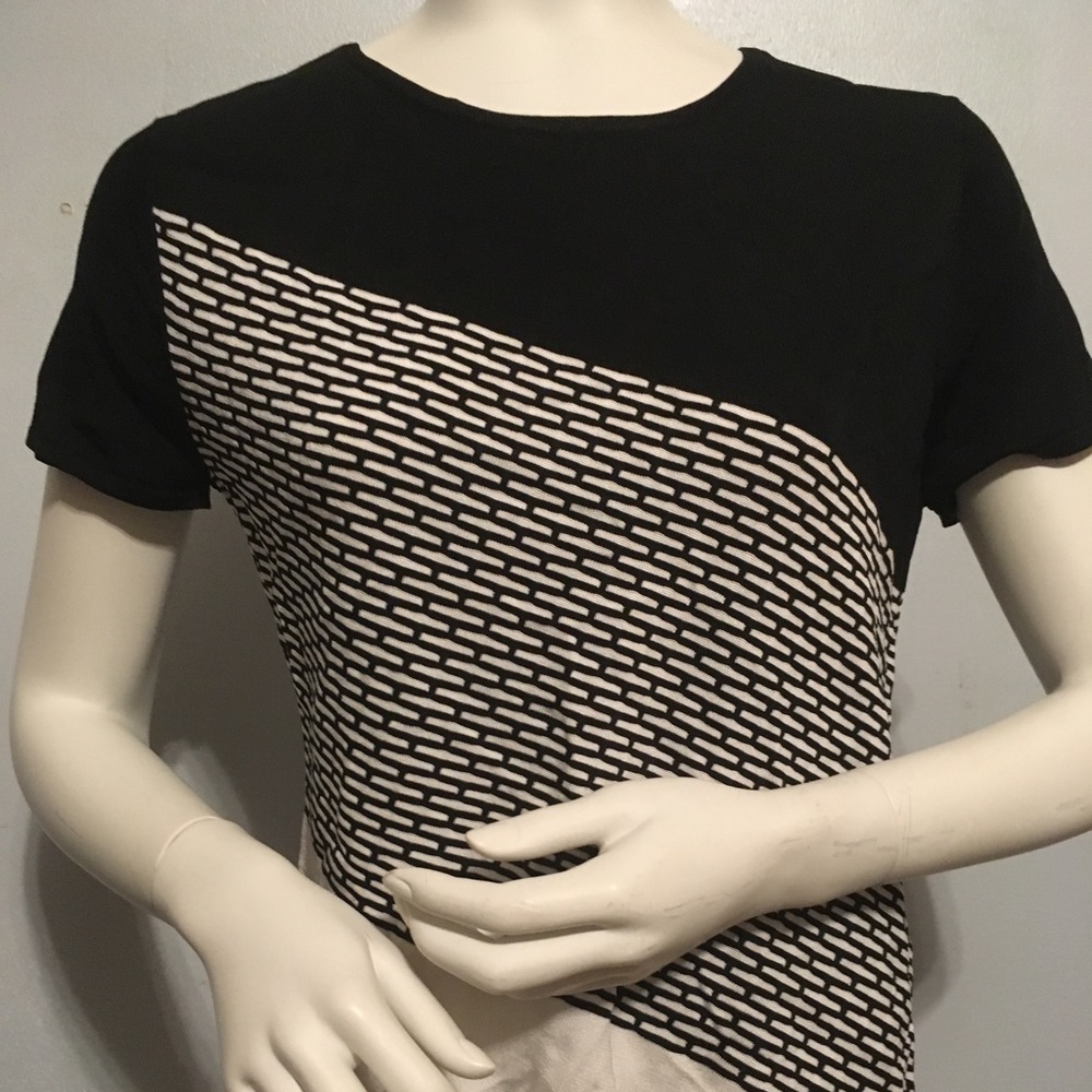 Black and white top