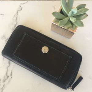 COACH Accordion Zip Wallet