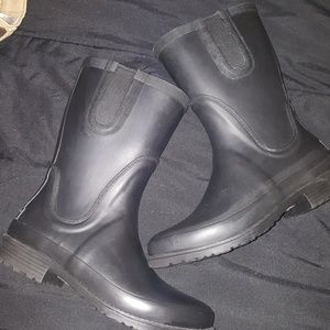 Rainboots