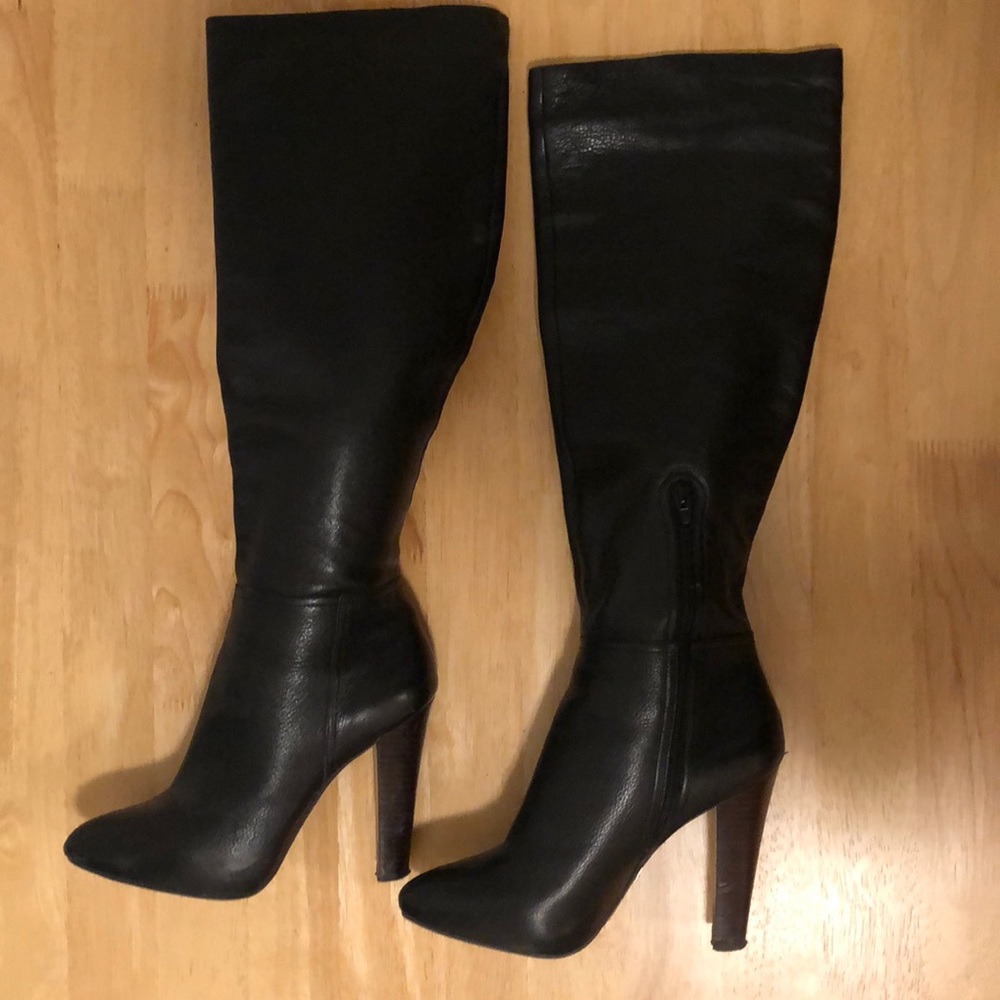Steven by Steve Madden black leather heeled boots
