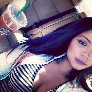 Meet your Posher, Monica