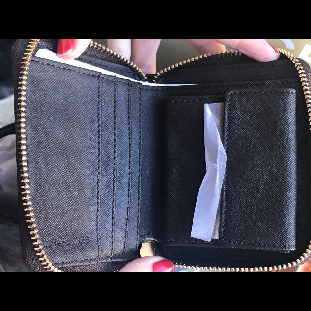 🌷MICHAEL KORS Large Messenger Brown Crossbody - Picture 7 of 8