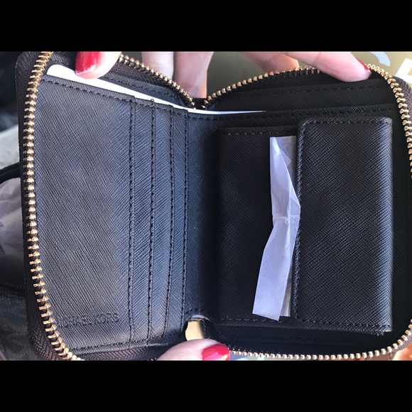 🌷MICHAEL KORS Large Messenger Brown Crossbody - Picture 7 of 8