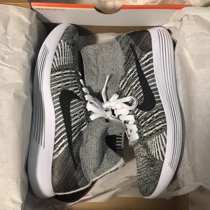 Women’s Lunar Epic Flyknit