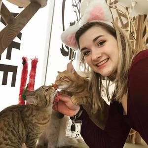 Meet your Posher, Ericka