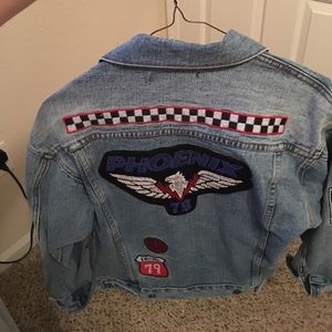 Cute patch jean jacket! MAKE OFFER