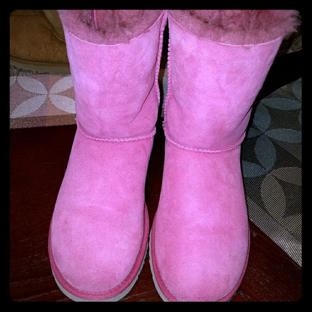 UGG WOMEN'S BAILEY BOW Boots(Rose)