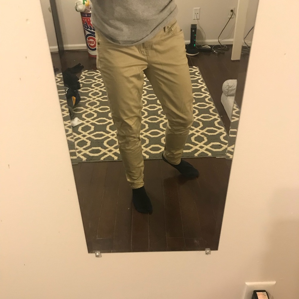 Women’s Khakis