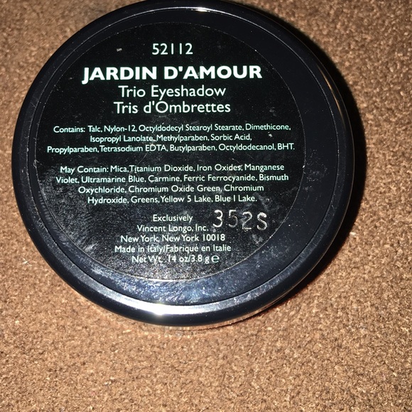 Eyeshadow - Picture 3 of 3