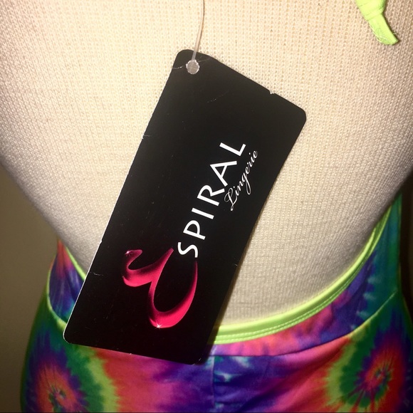 🚨SOLD🚨Tie-Dye Festival Romper 💕 - Picture 4 of 8