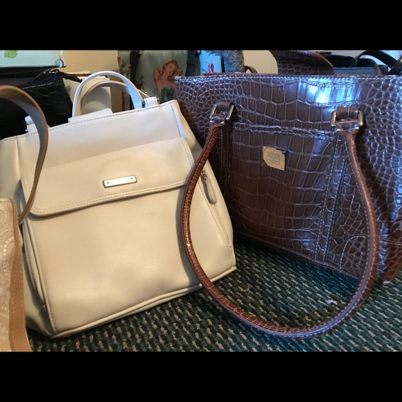 Multiple purse lot - Picture 7 of 7