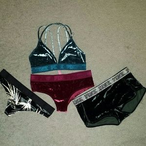 VS Pink Velvet Xmas Bralette & Undies SET