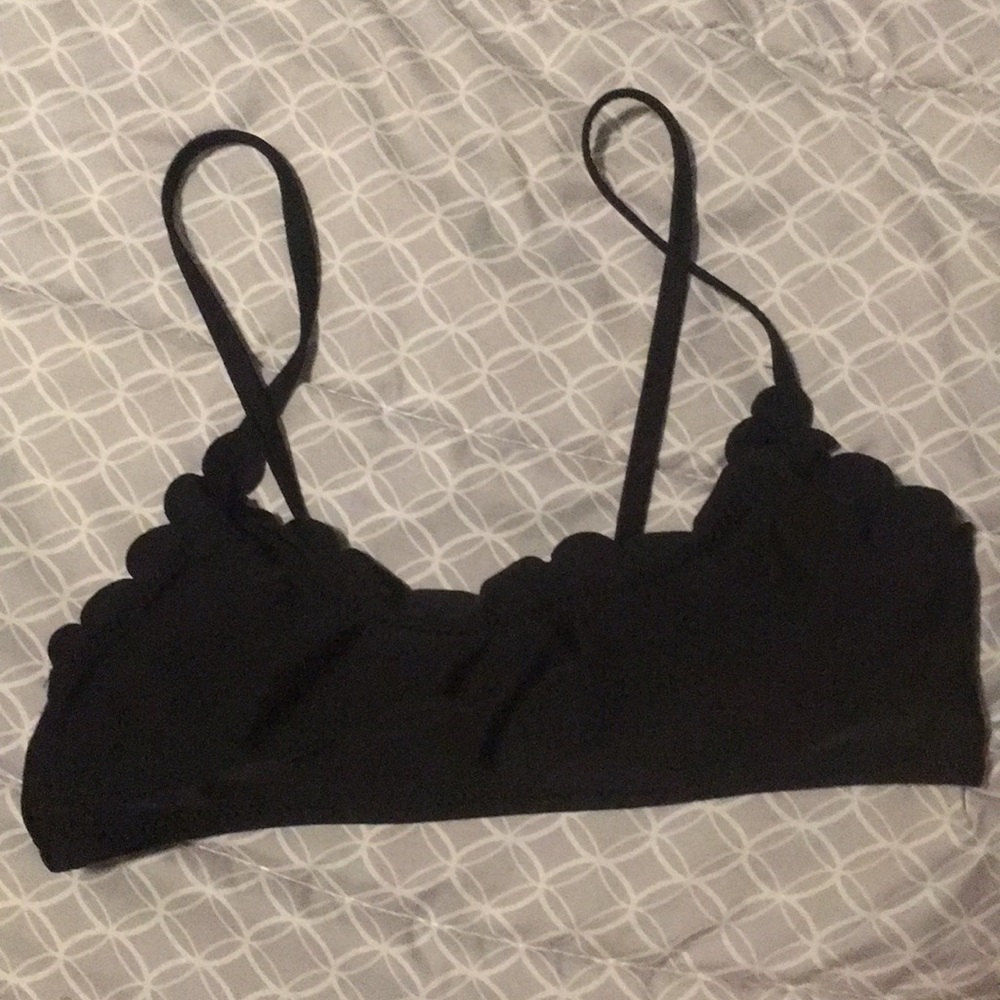 Black bralette bikini top