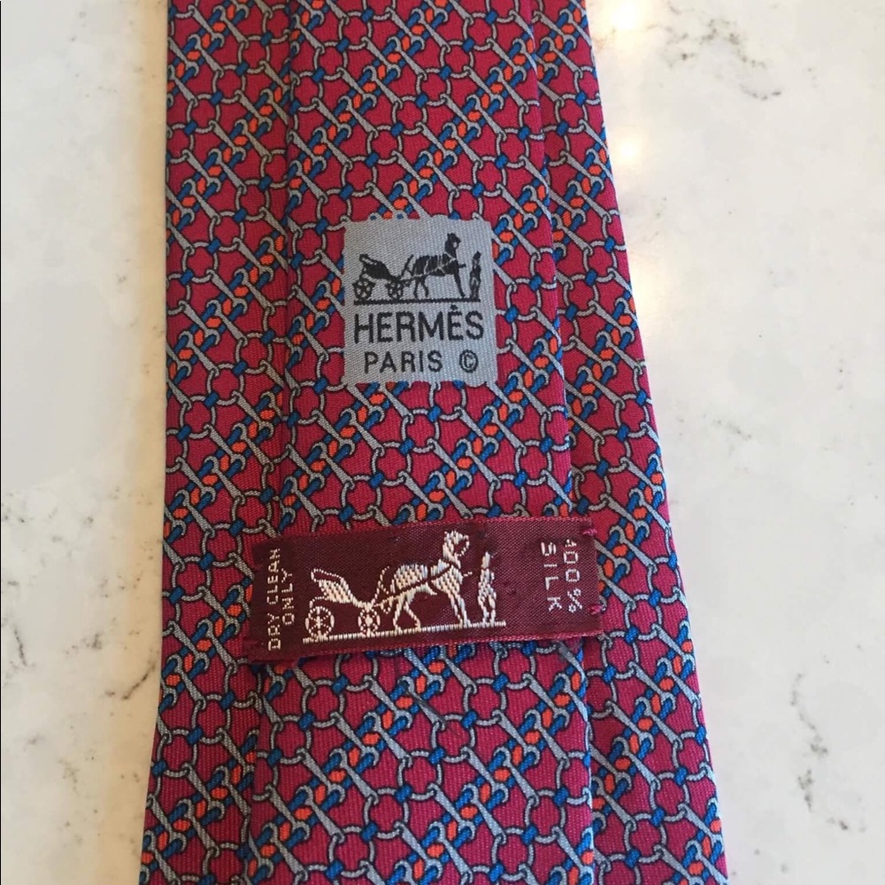 Hermès tie excellent condition