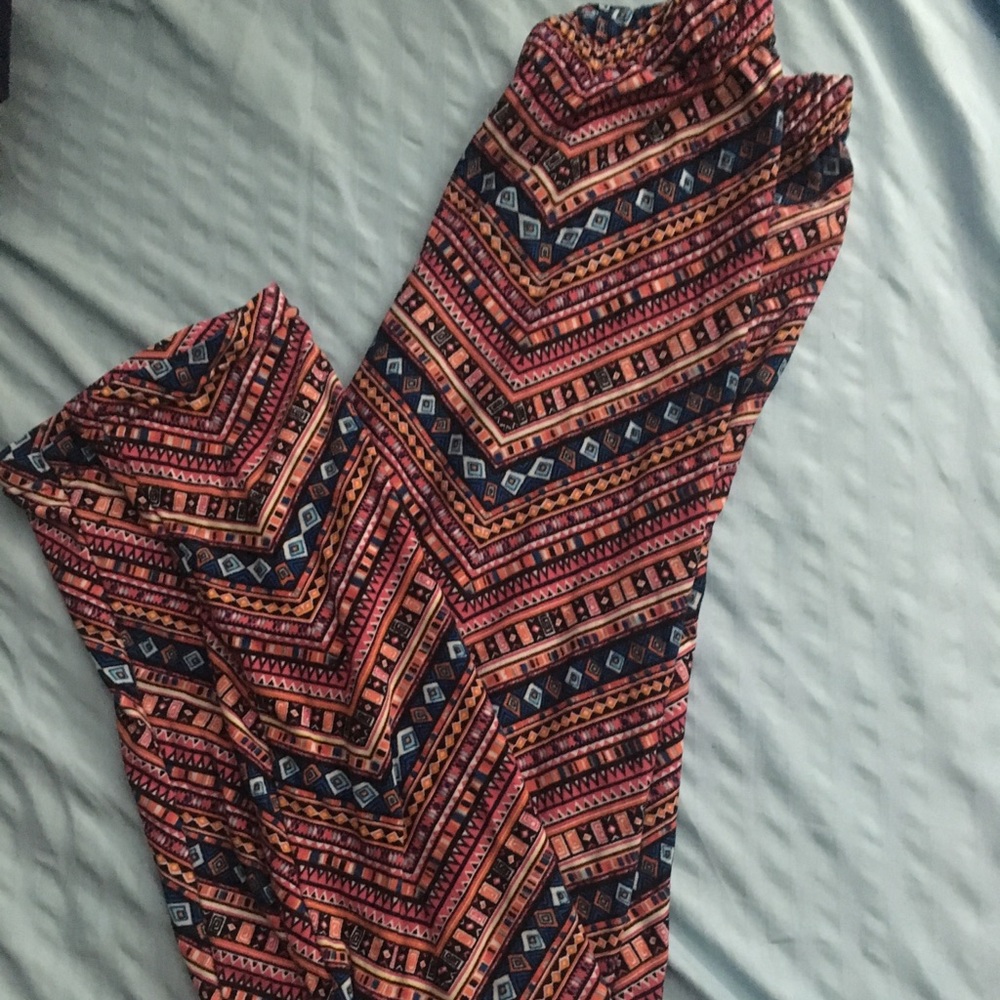Rue 21 Aztec leggings