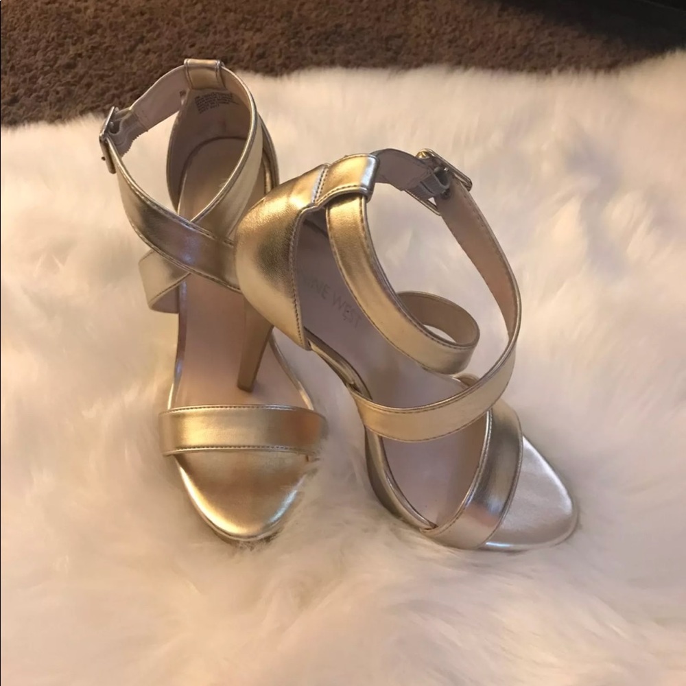 Nine west gold heels