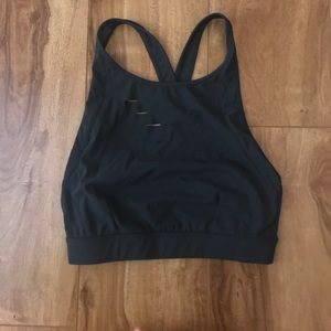 Alo Yoga Ripped Warrior Bra