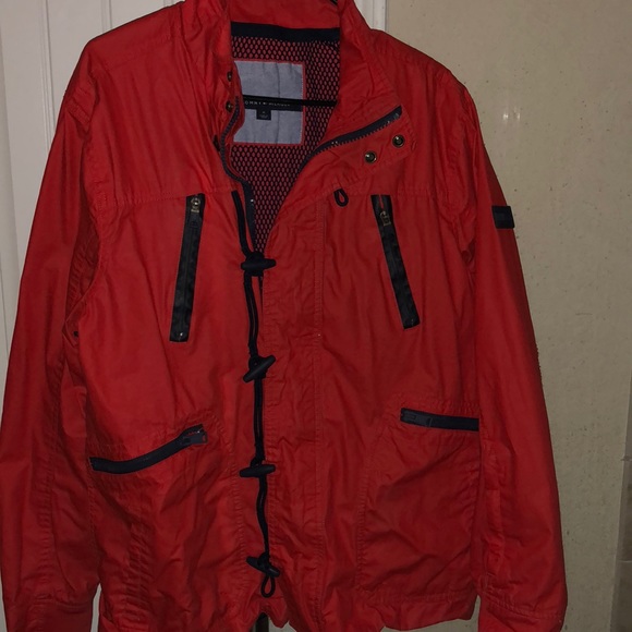 Tommy Hilfiger - Picture 1 of 2