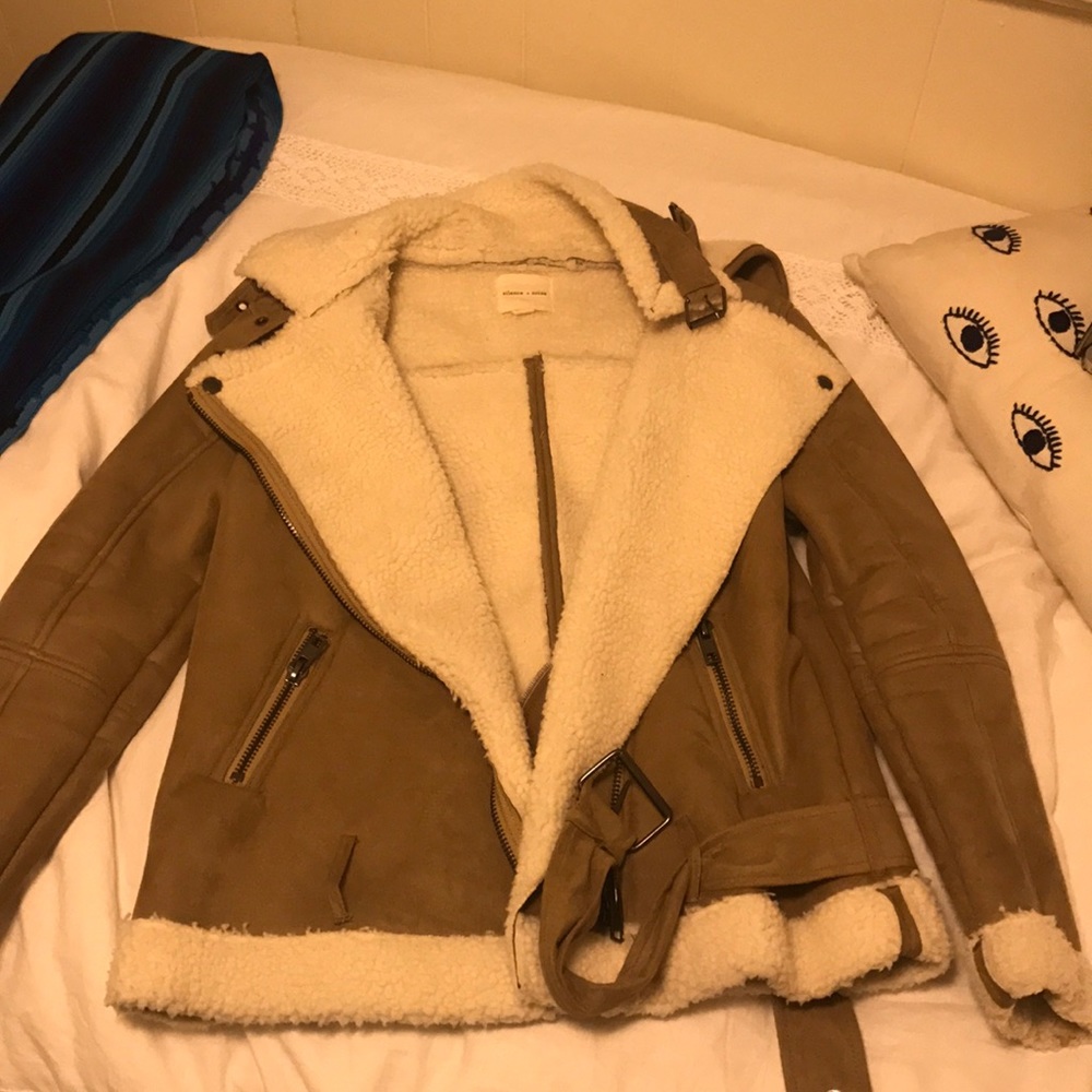 Silence and Noise suede jacket 💓