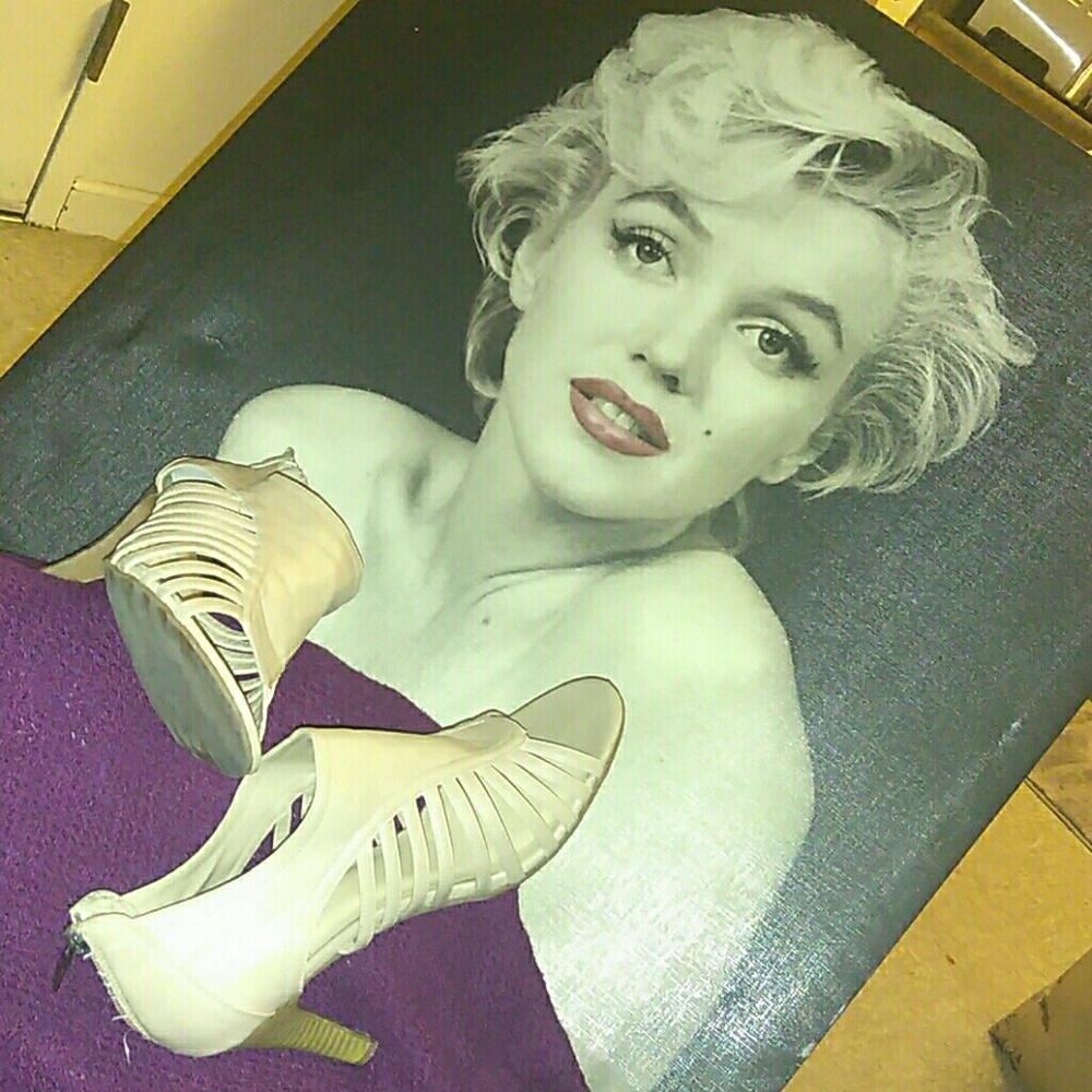 PeekToeHeels
