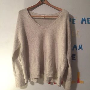 Light Gray Gap Rounded V-neck Sweater