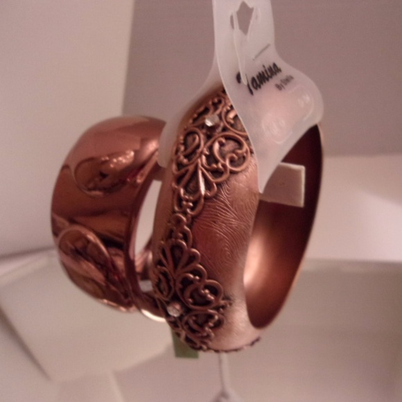 NWTS $42 2 DESIGNER BRACELETS  C134 - Picture 1 of 5
