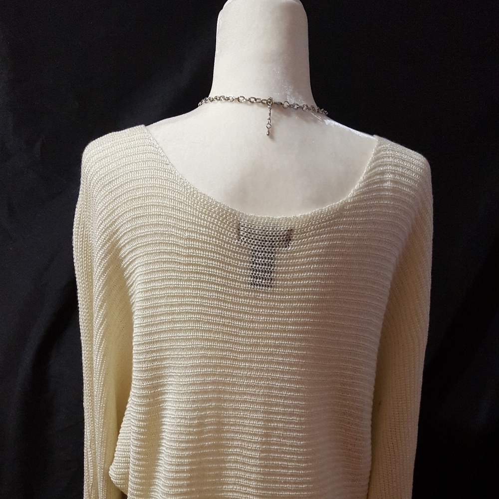 Sweater - Picture 3 of 4