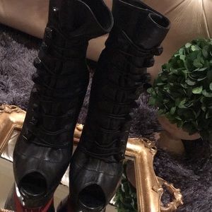 ✨Christian Louboutin ✨