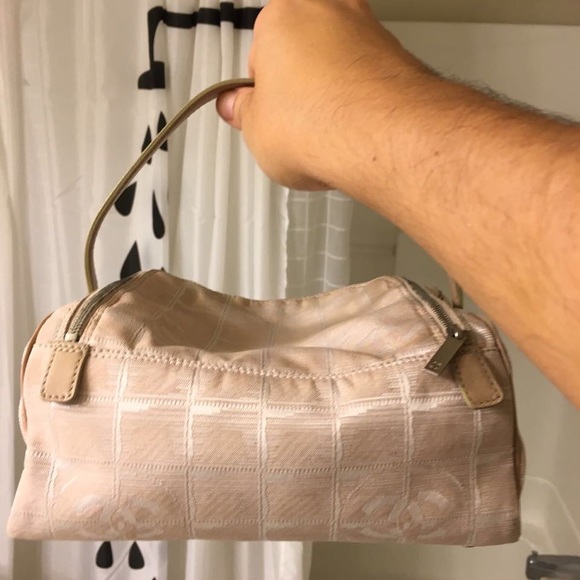 Chanel - Picture 2 of 5