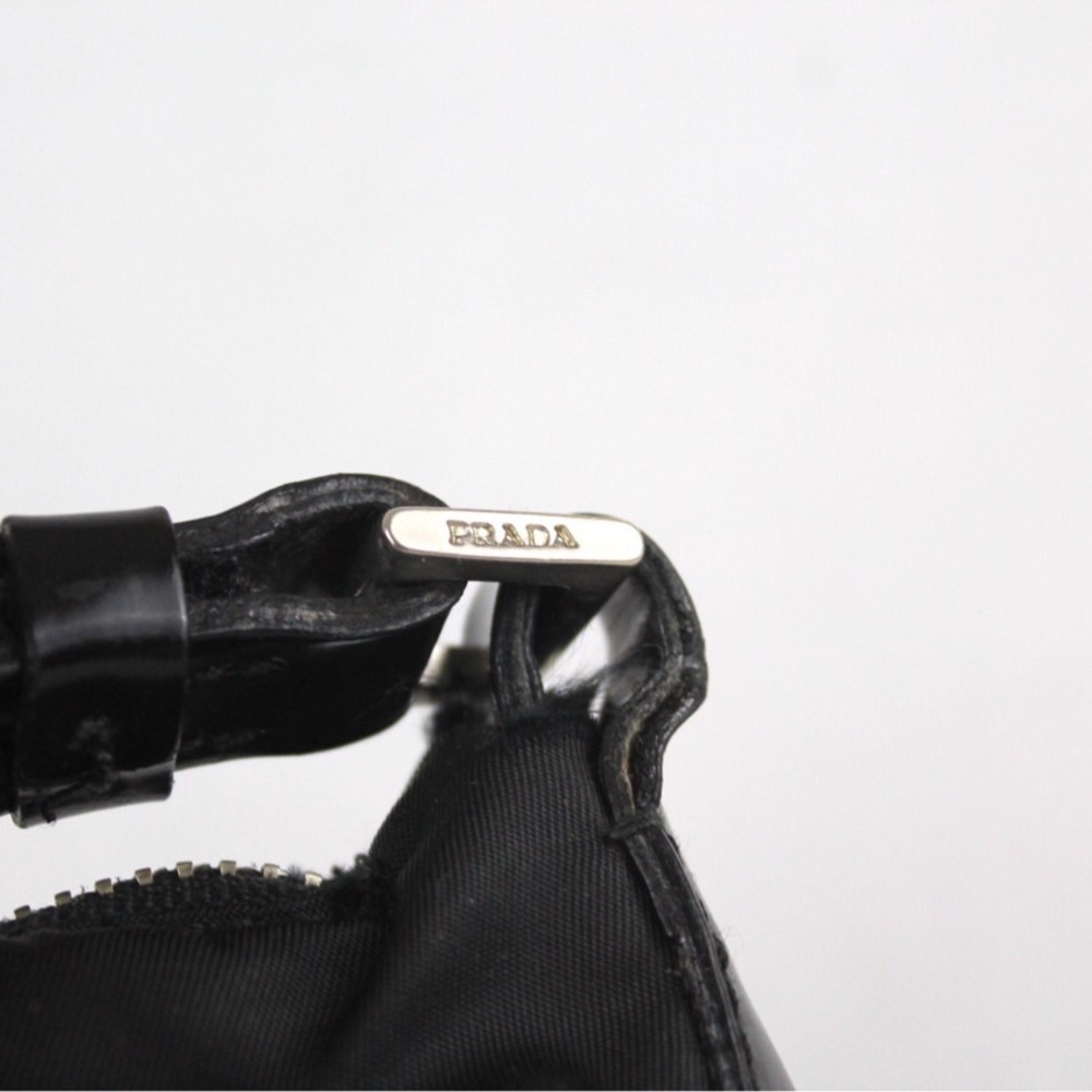 💖SOLD💖 PRADA Black Nylon Bag 6” H x 10”L - Picture 4 of 6
