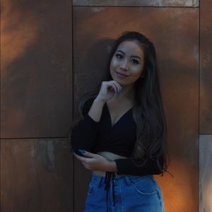 Meet your Posher, Vivian