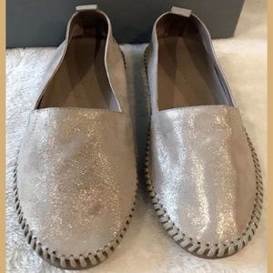 Kenneth Cole Women's Flick-Er Moccasin Flats- Gold