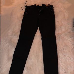 BRAND NEW!! Black Hollister Jeans♥️