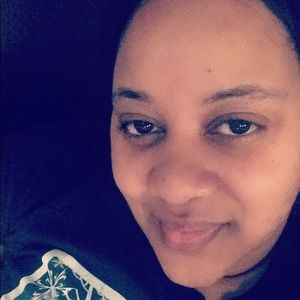 Meet your Posher, Ebony